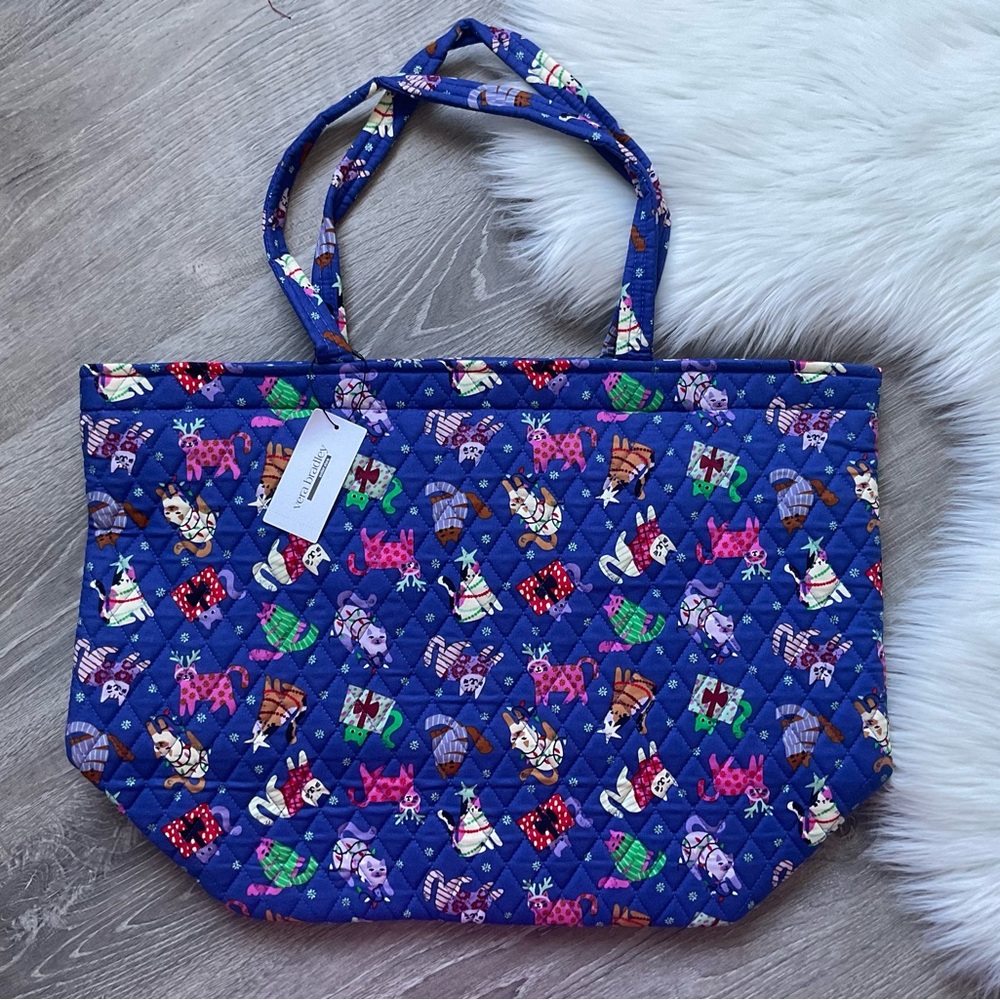 🐾💙VERA BRADLEY Retired Essential Grand Tote Catnip Christmas